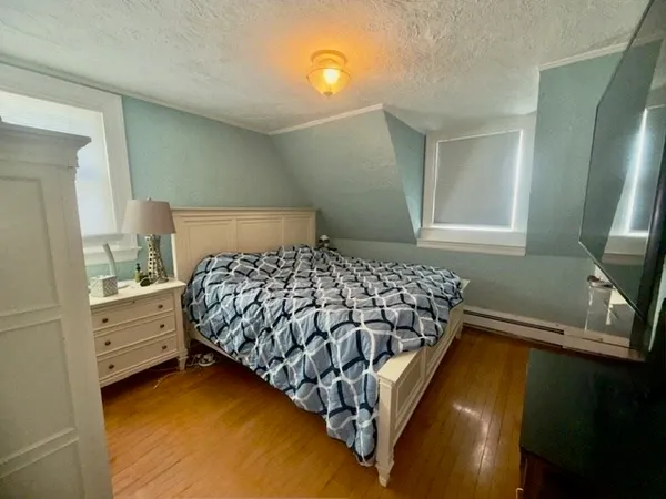 $3,600 | 81 Church Street, Unit 3, Newton, MA 02458