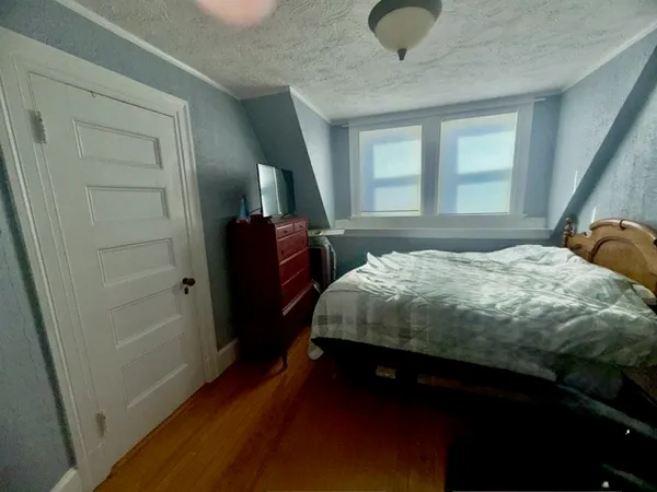$3,600 | 81 Church Street, Unit 3, Newton, MA 02458