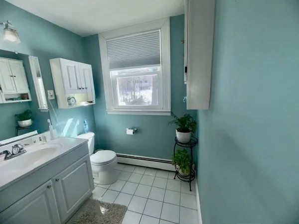 $3,600 | 81 Church Street, Unit 3, Newton, MA 02458