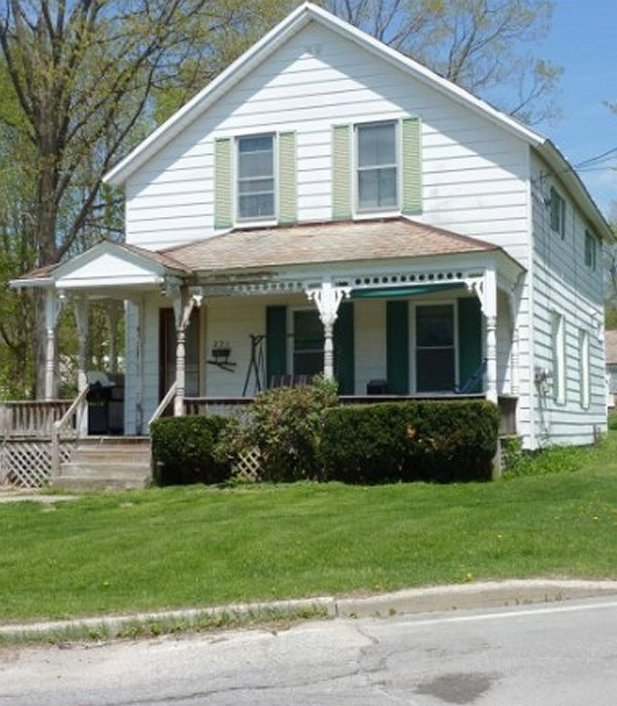 234 Beech Street Bennington, VT 05201 - Photo 2 of 11 Gallery Image 2