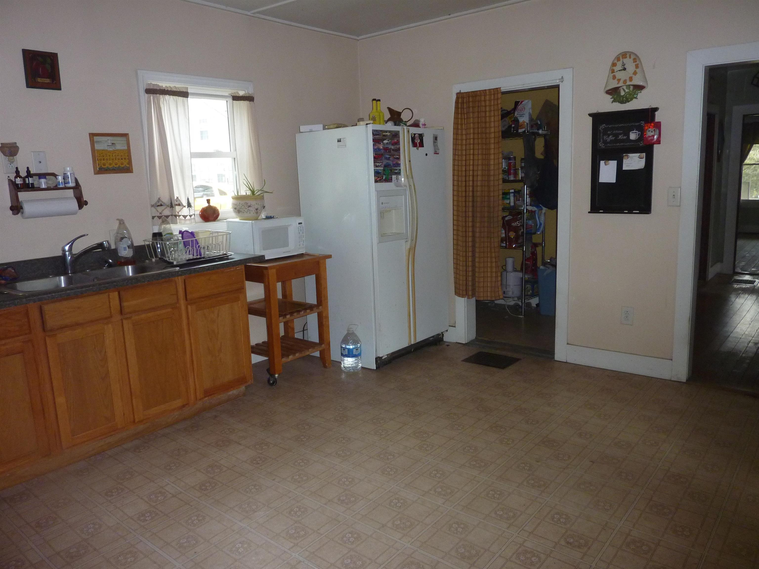 234 Beech Street Bennington, VT 05201 - Photo 6 of 11 Gallery Image 6
