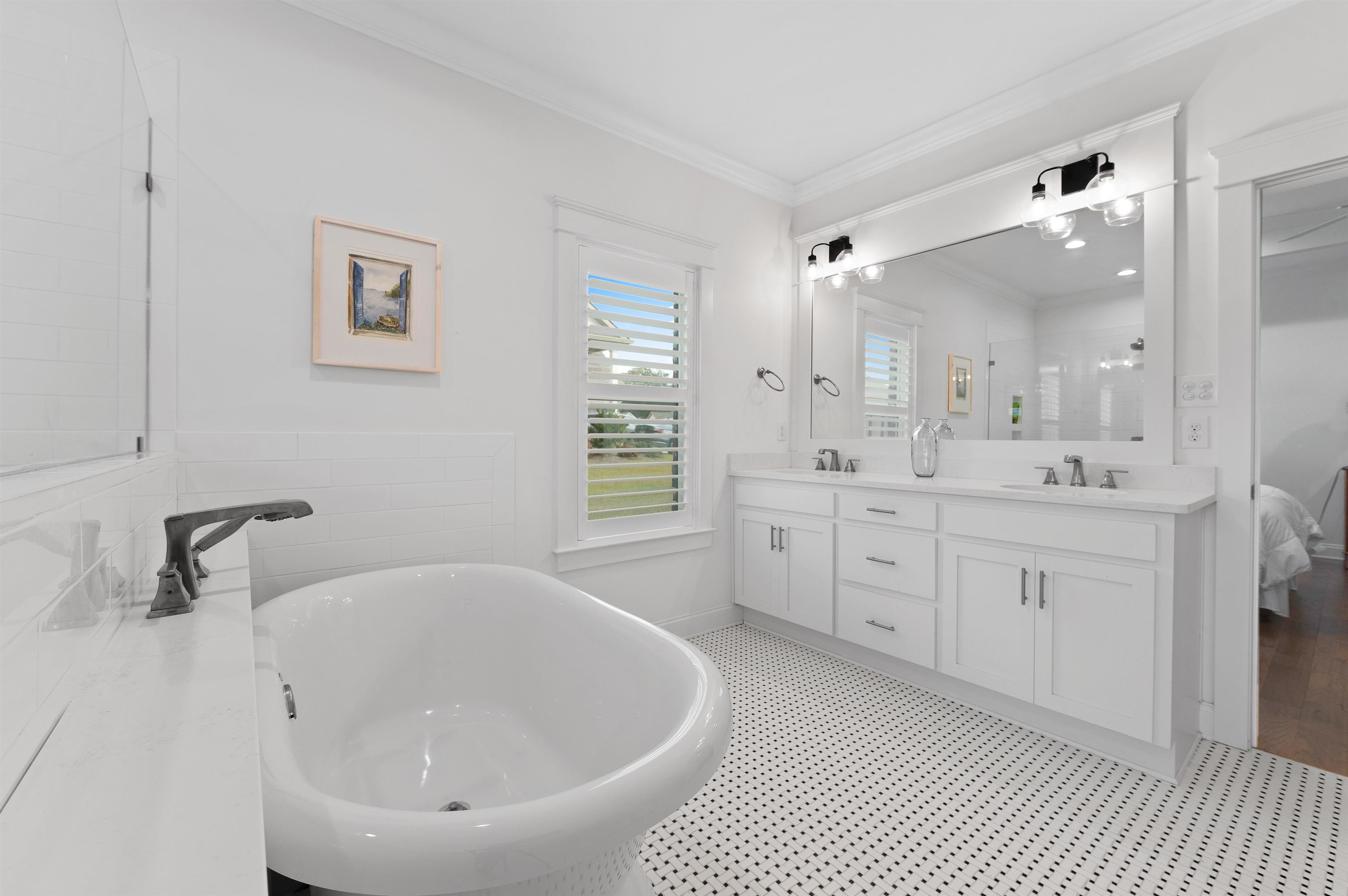 322 Garrison Boulevard Fairhope, AL 36532 - Photo 33 of 42 Primary Bath