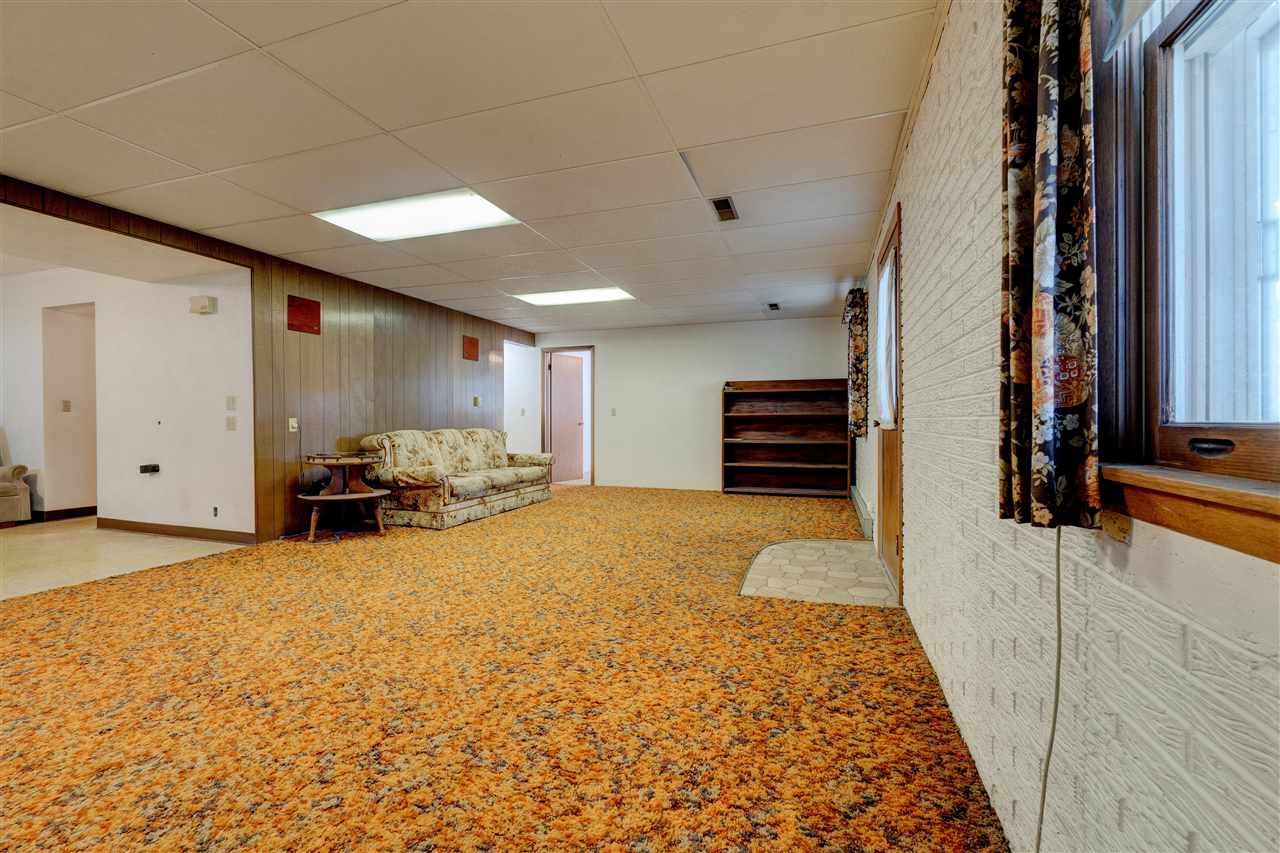 837 3rd Place Kalona, IA 52247 - Photo 27 of 42 Gallery Image 27