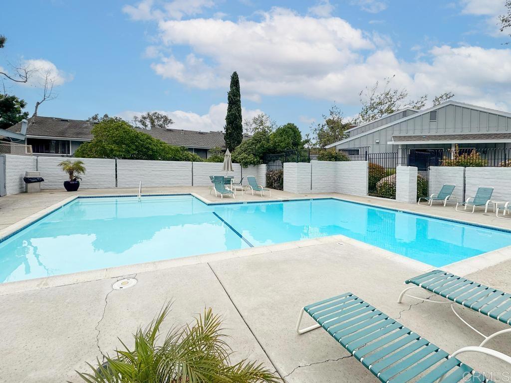 3251 Caminito Ameca La Jolla, CA 92037 - Photo 24 of 29