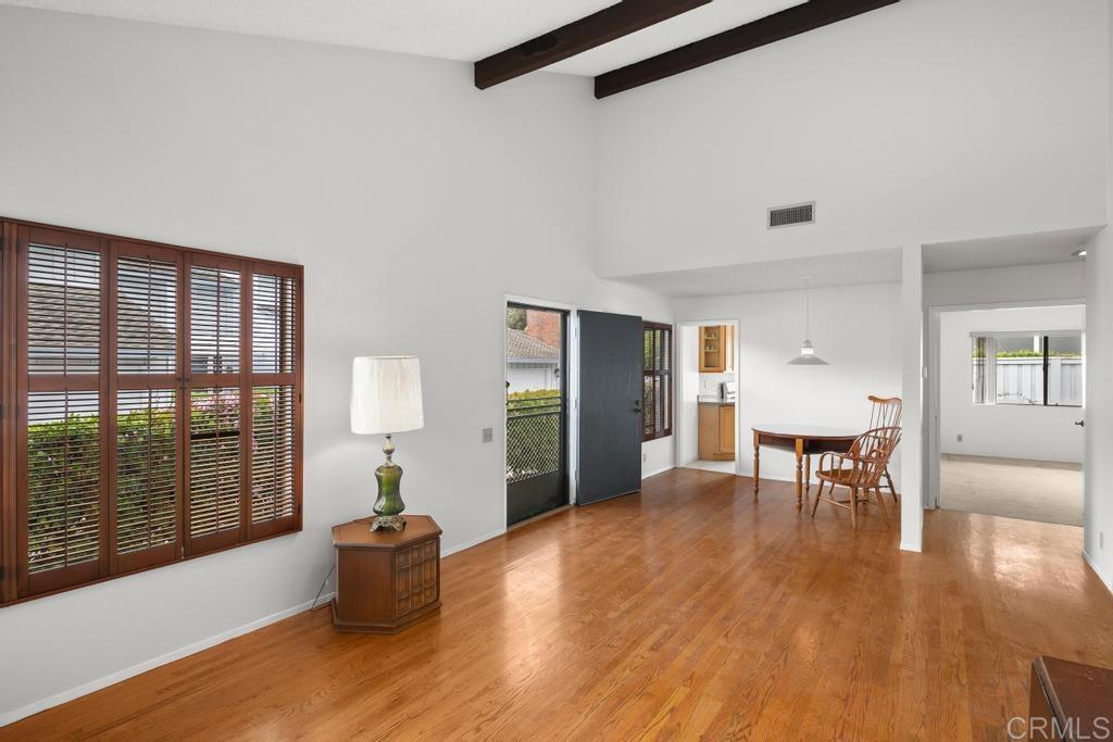 3251 Caminito Ameca La Jolla, CA 92037 - Photo 6 of 29