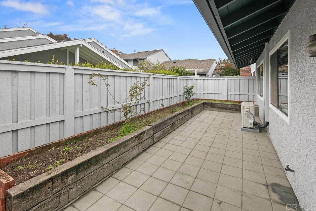 3251 Caminito Ameca La Jolla, CA 92037 - Photo 10 of 29