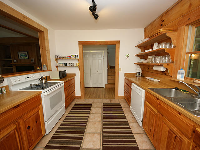 323 Dupre Road McClellanville, SC 29458 - Photo 12 of 27 323 Dupre 5