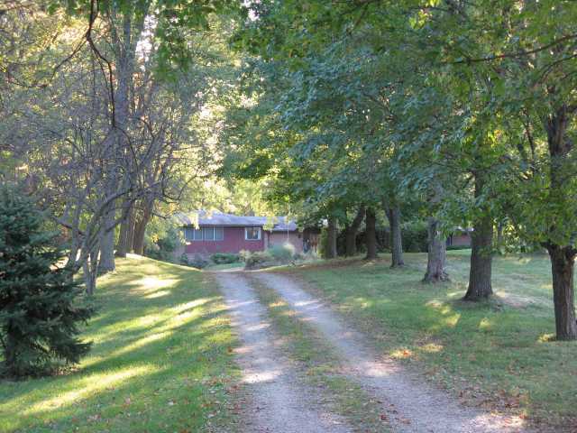 5720 Sunbury Road Columbus, OH 43230 - Photo 2 of 18