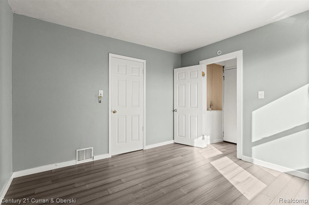 26640 Schoenherr Road Warren, MI 48089 - Photo 20 of 35 Gallery Image 20