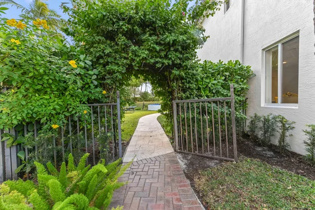 $1,400,000 | 9137 Delemar Court, Wellington, FL 33414