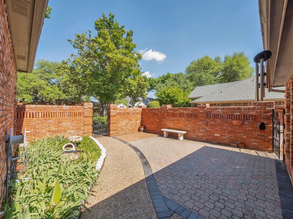 10211 Shadow Way Dallas, TX 75243 - Photo 5 of 39 a view of a backyard