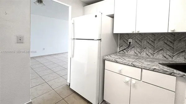 $1,950 | 666 West 81st Street, Unit 304, Hialeah, FL 33014