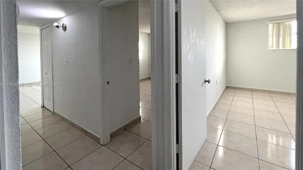 $1,950 | 666 West 81st Street, Unit 304, Hialeah, FL 33014