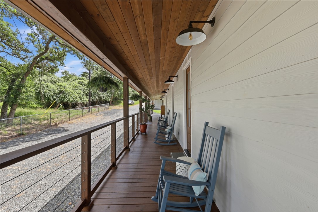 11436 Riley Green Road Franklin, TX 77856 - Photo 22 of 43 Porch