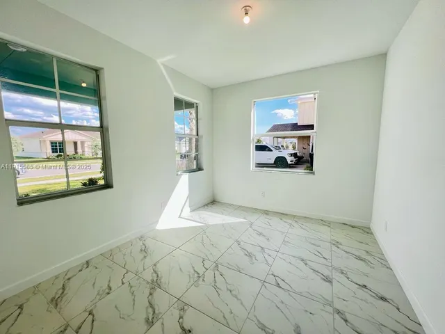 $4,500 | 1079 Haywagon Trail, Unit 1079, Loxahatchee, FL 33470