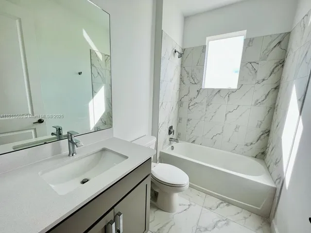 $4,500 | 1079 Haywagon Trail, Unit 1079, Loxahatchee, FL 33470