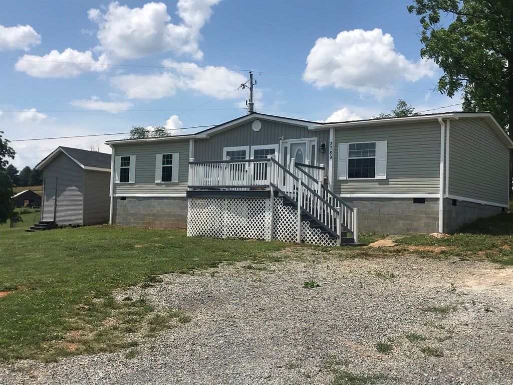 3789 Major Grahams Road Max Meadows, VA 24360 - Photo 2 of 19 Gallery Image 2