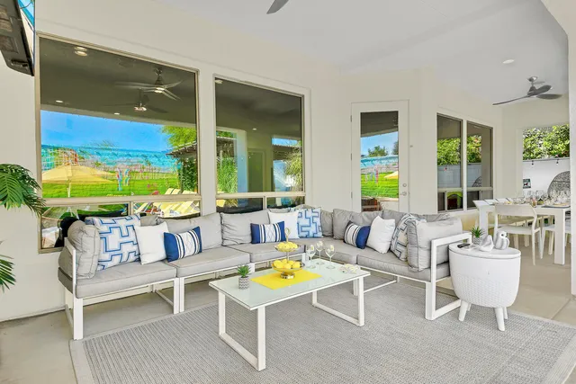 a view of a tennis court