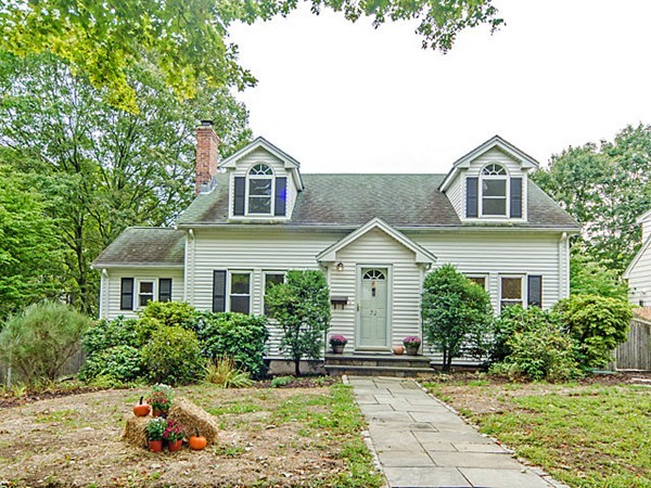 72 Cumberland Road Newton, MA 02465 - Photo 1 of 25 Gallery Image 1