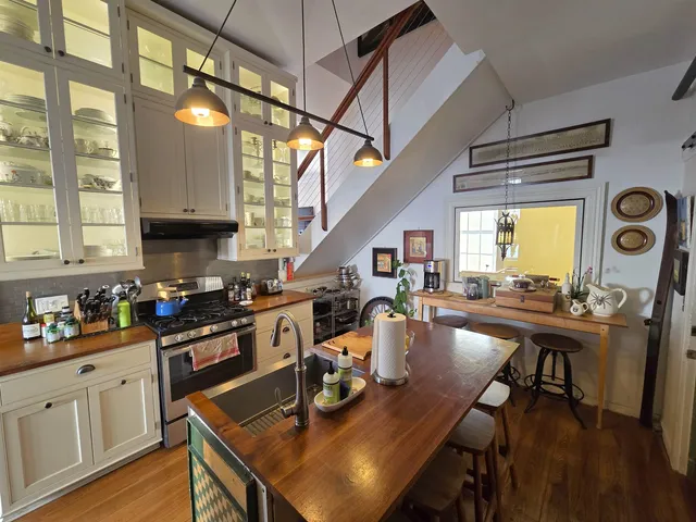 $899,000 | 13 Kimball Hill, Putney, VT 05346