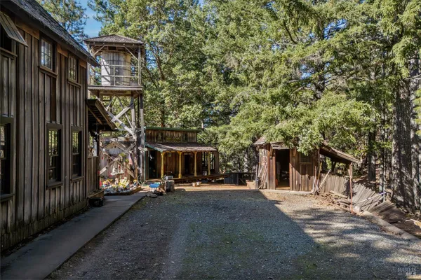 $550,000 | 24600 String Creek Road, Willits, CA 95490