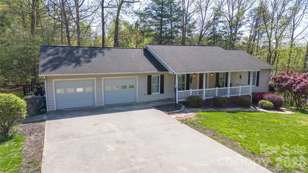 $439,000 | 100 Horse Shoe Lane, Morganton, NC 28655