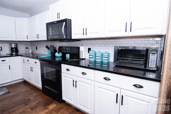 $439,000 | 100 Horse Shoe Lane, Morganton, NC 28655