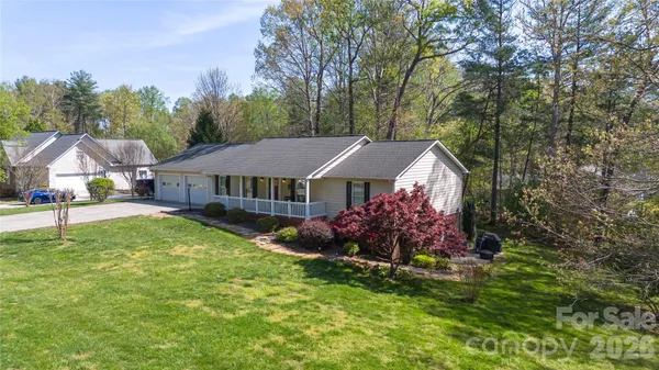 $439,000 | 100 Horse Shoe Lane, Morganton, NC 28655