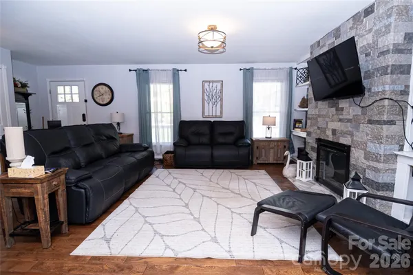 $439,000 | 100 Horse Shoe Lane, Morganton, NC 28655