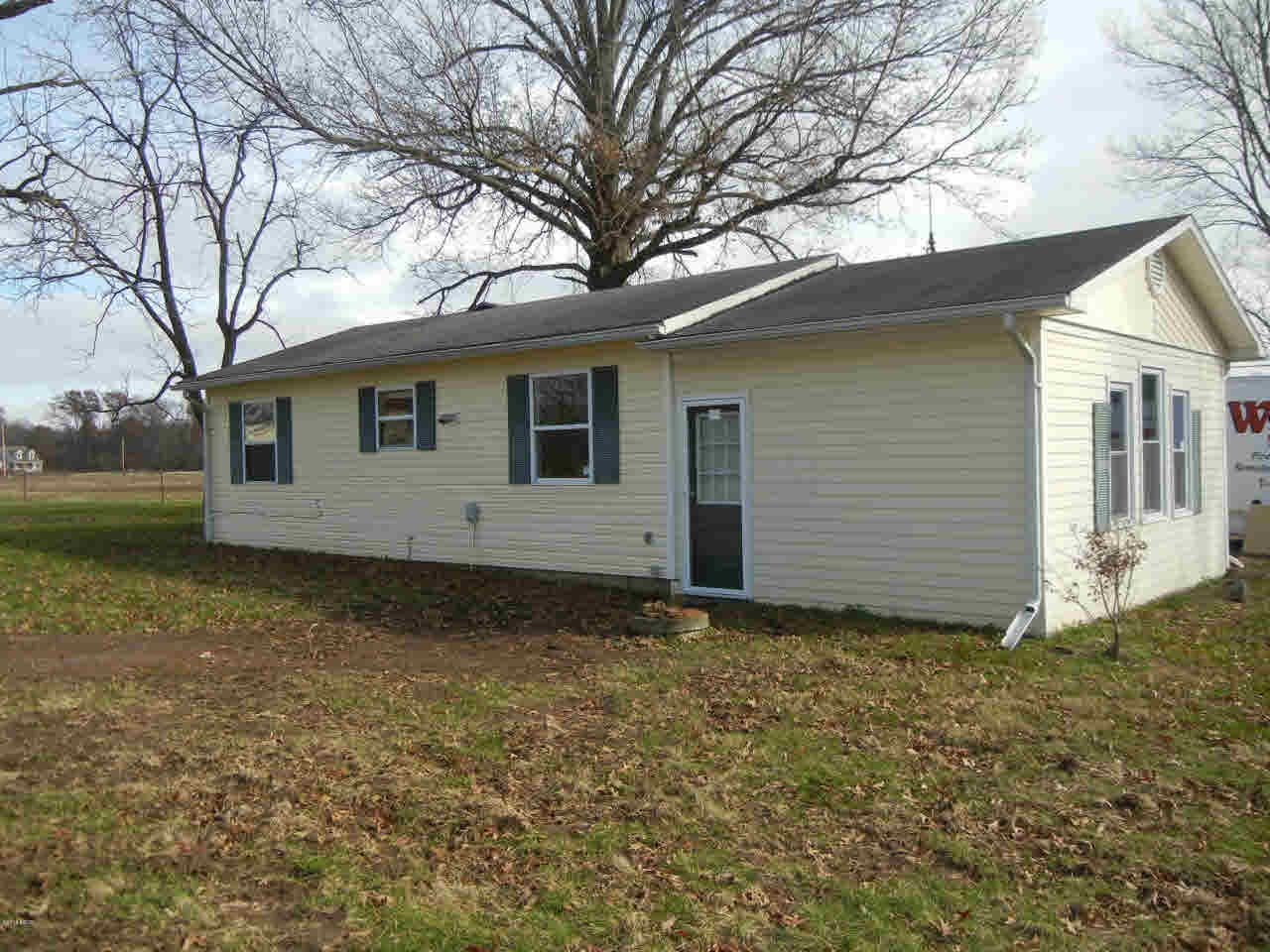 3152 South Hotze Road Salem, IL 62881 - Photo 1 of 17