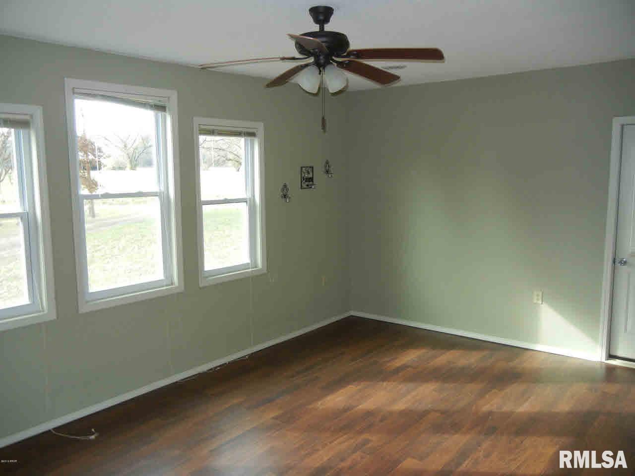 3152 South Hotze Road Salem, IL 62881 - Photo 8 of 17