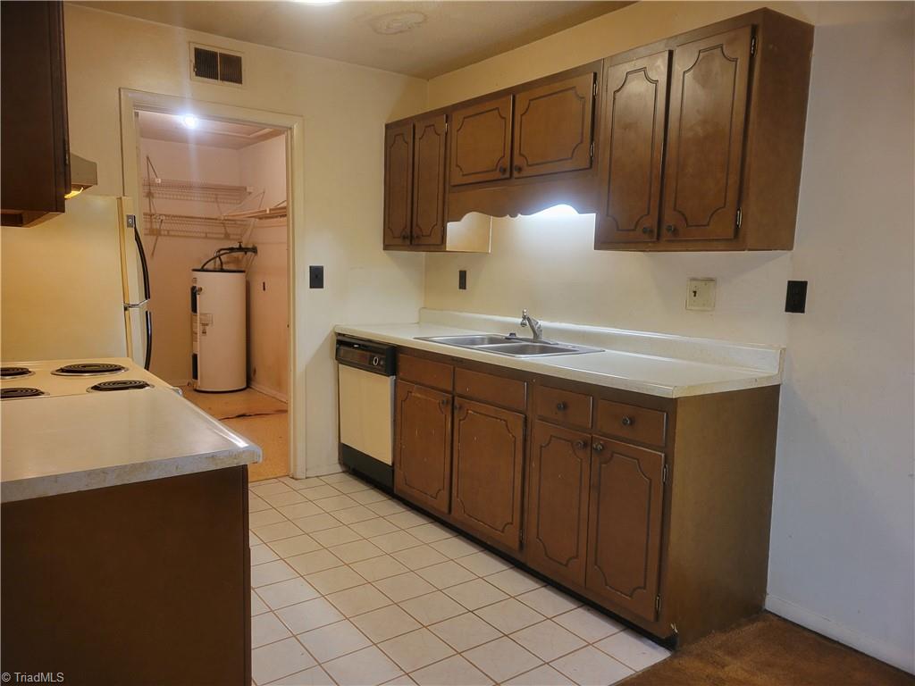 2235 Sunderland Road, Unit 99C Winston-Salem, NC 27103 - Photo 3 of 10