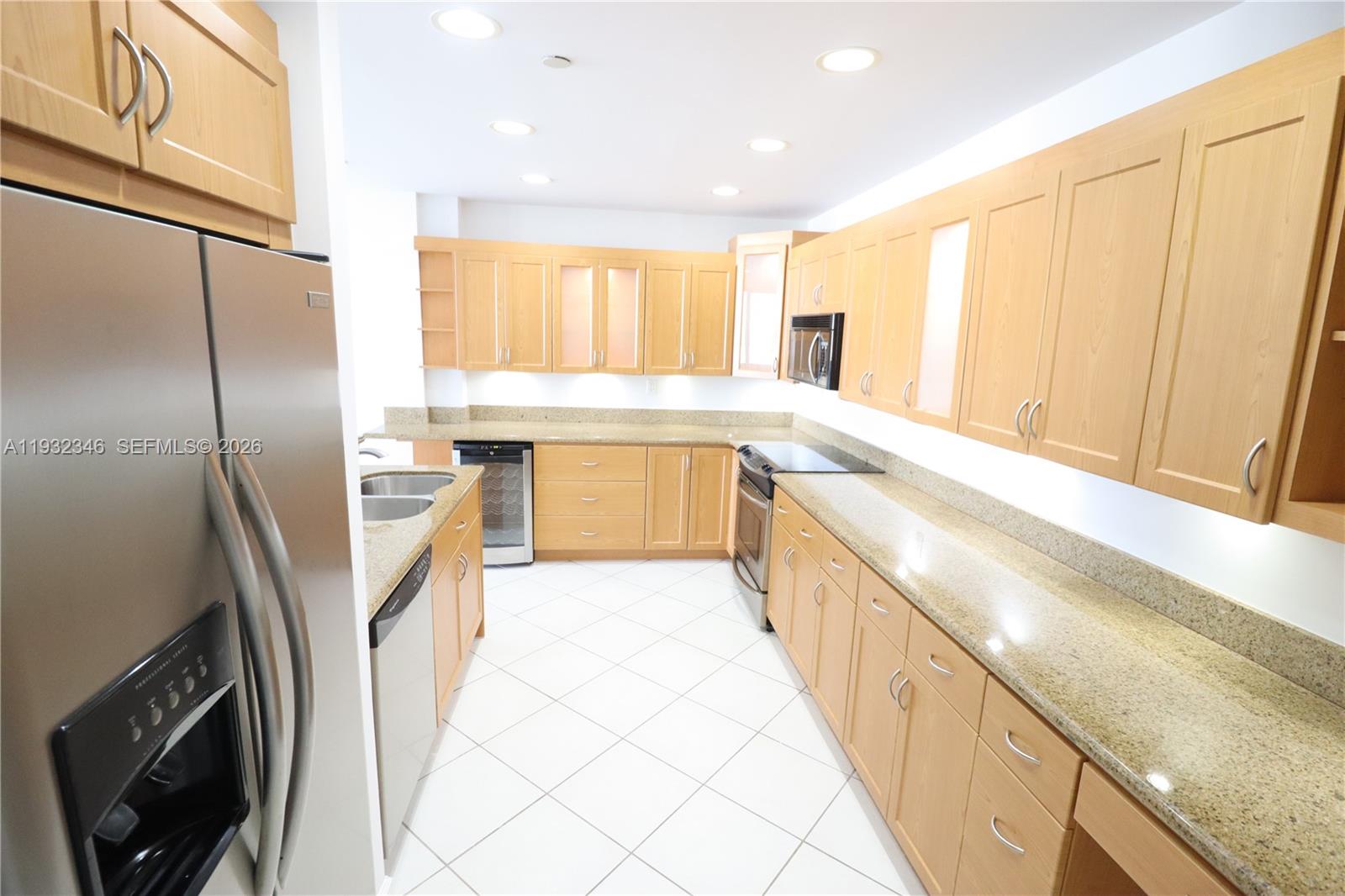 151 Crandon Boulevard, Unit 926 Key Biscayne, FL 33149 - Photo 12 of 59
