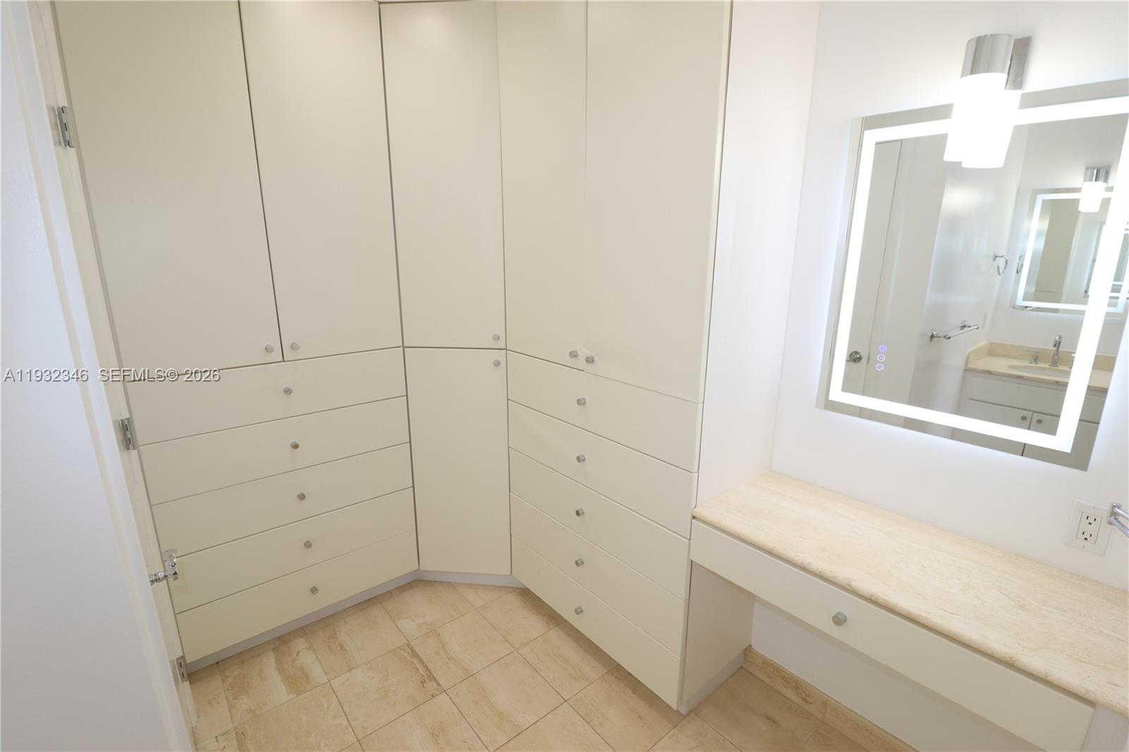 151 Crandon Boulevard, Unit 926 Key Biscayne, FL 33149 - Photo 22 of 59