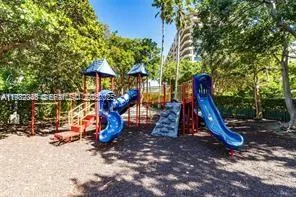 $7,200 | 151 Crandon Boulevard, Unit 926, Key Biscayne, FL 33149