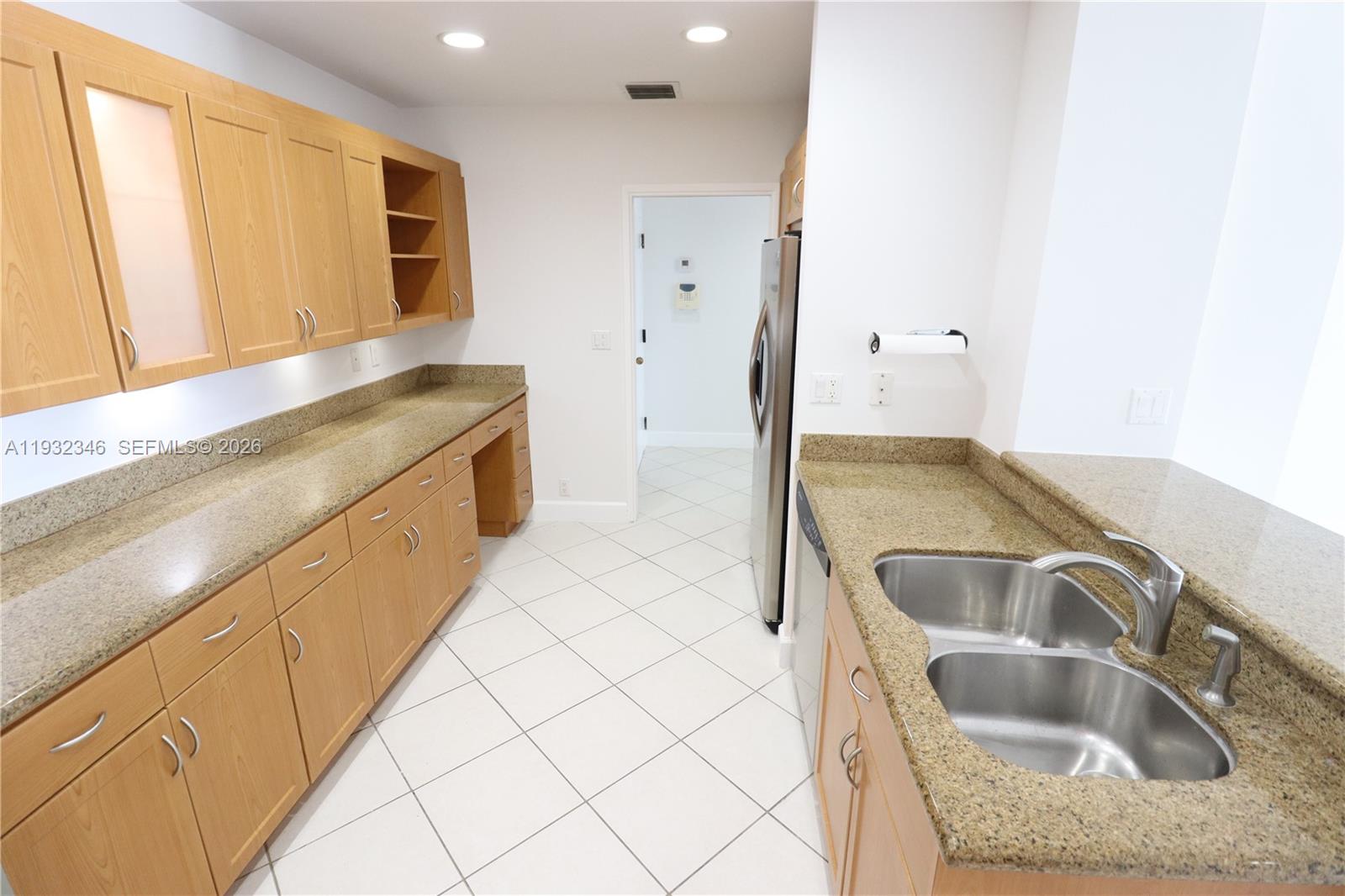 151 Crandon Boulevard, Unit 926 Key Biscayne, FL 33149 - Photo 10 of 59