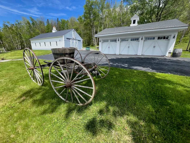 $2,250,000 | 959 Presidential Highway, Jefferson, NH 03583