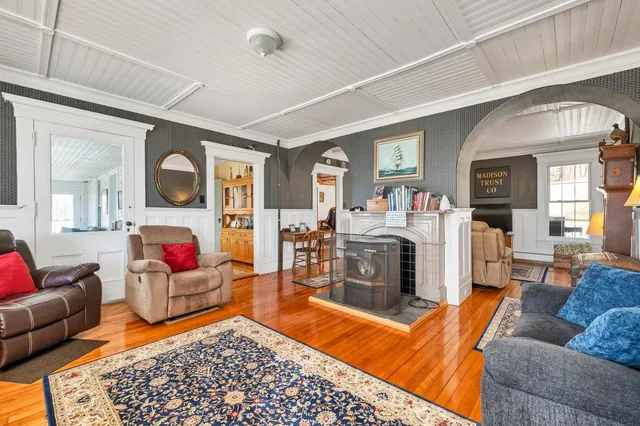 $2,250,000 | 959 Presidential Highway, Jefferson, NH 03583