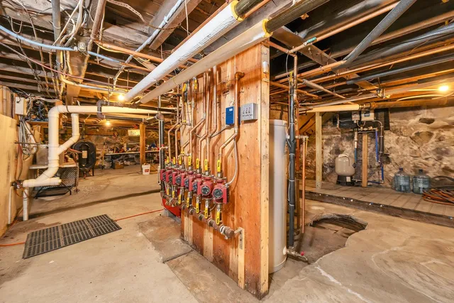 $2,250,000 | 959 Presidential Highway, Jefferson, NH 03583