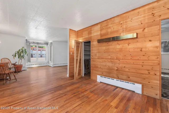 a view of livingroom with hardwood