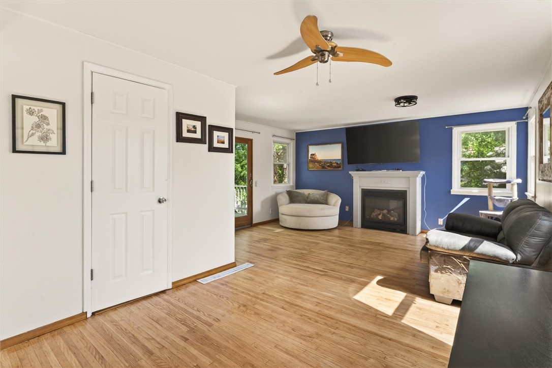464 Harwick Road Irondequoit, NY 14609 - Photo 15 of 40