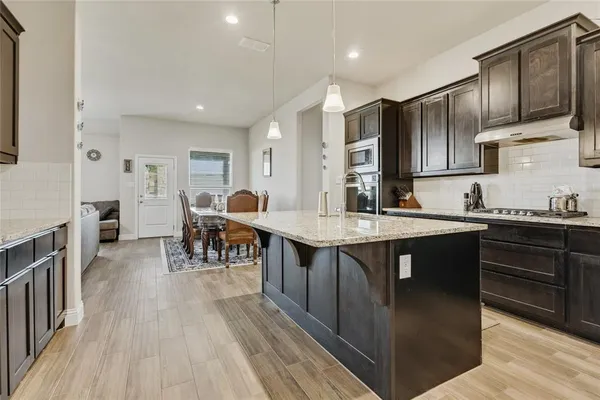 $2,800 | 1012 Kensington Way, Argyle, TX 76226