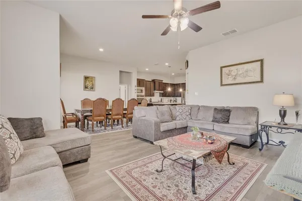 $2,800 | 1012 Kensington Way, Argyle, TX 76226