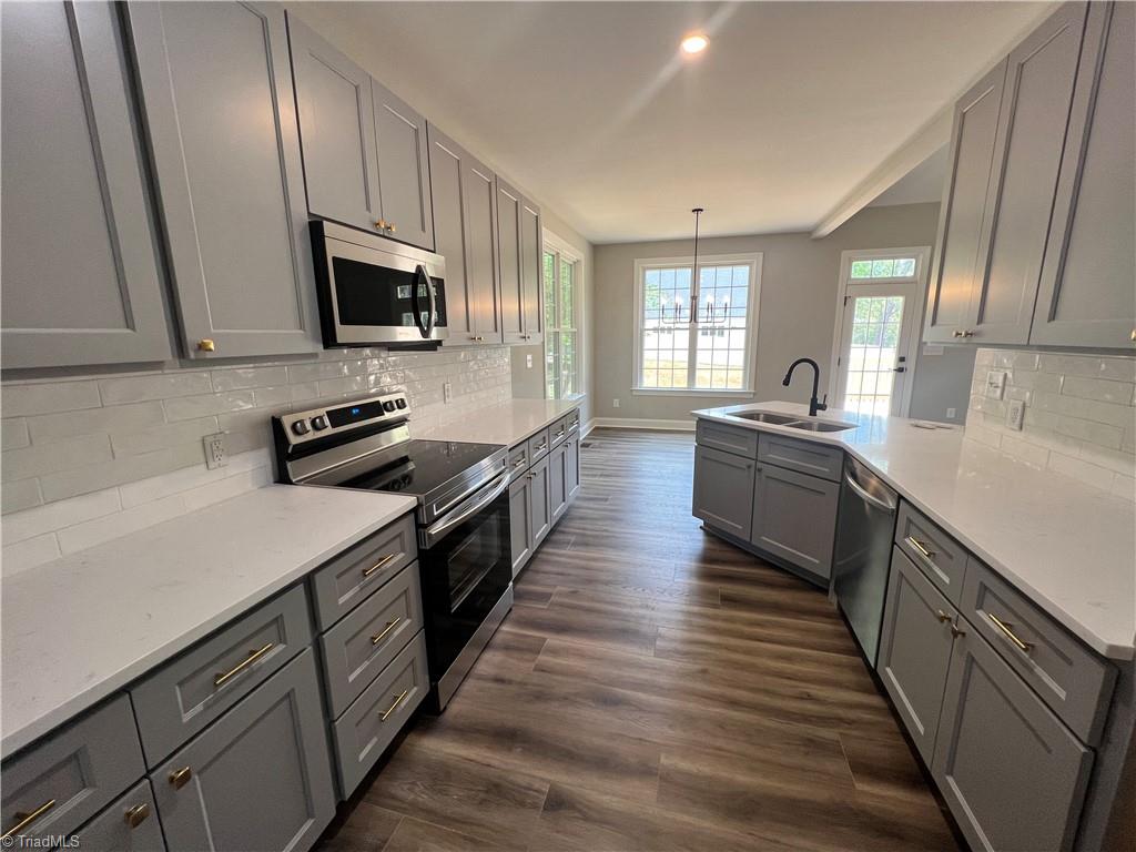 305 Oakdale Road Jamestown, NC 27282 - Photo 25 of 47 Gallery Image 25