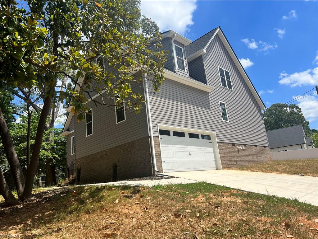 305 Oakdale Road Jamestown, NC 27282 - Photo 3 of 47 Gallery Image 3