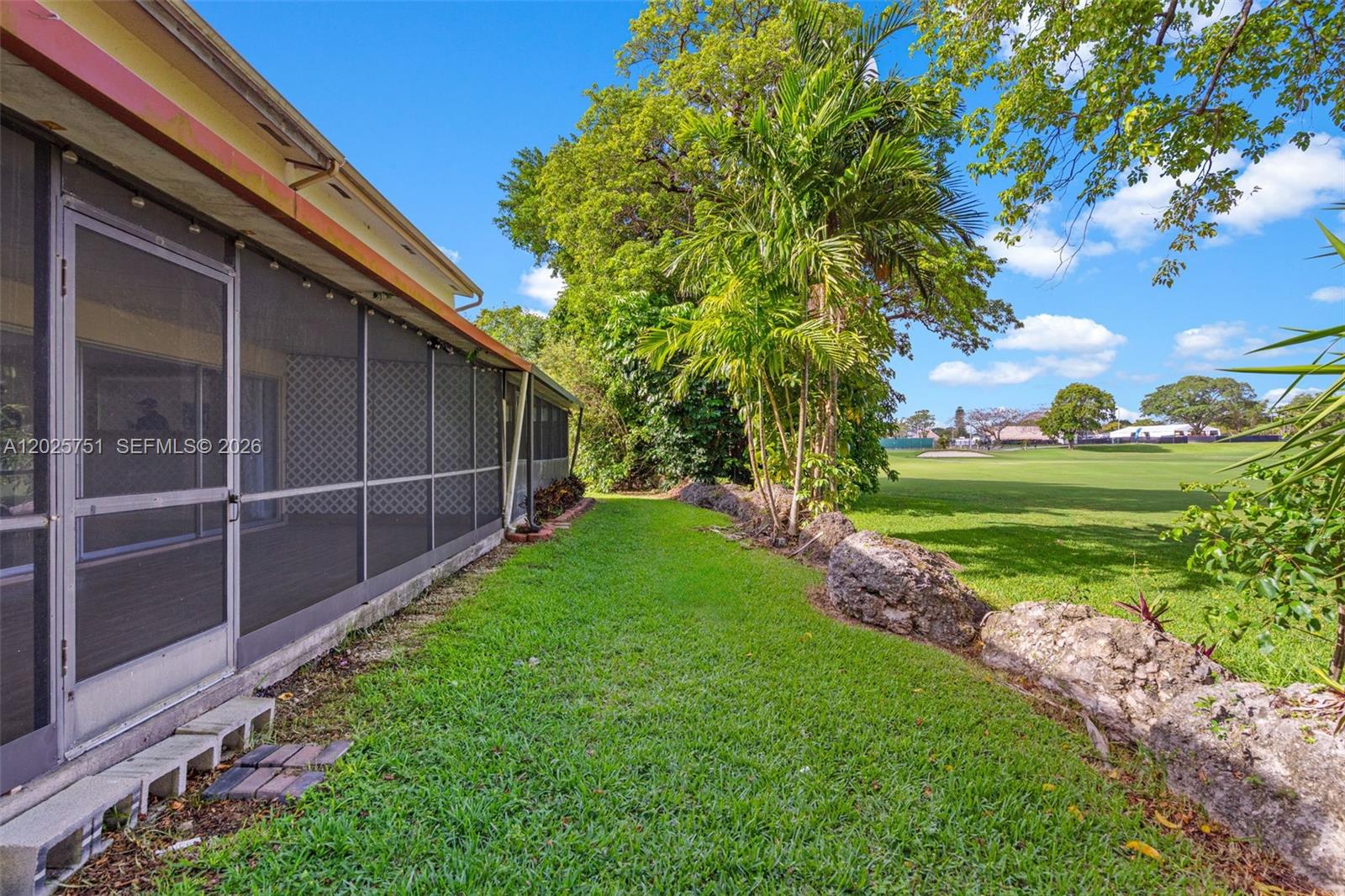 14357 Kendale Lakes Circle Miami, FL 33183 - Photo 50 of 67