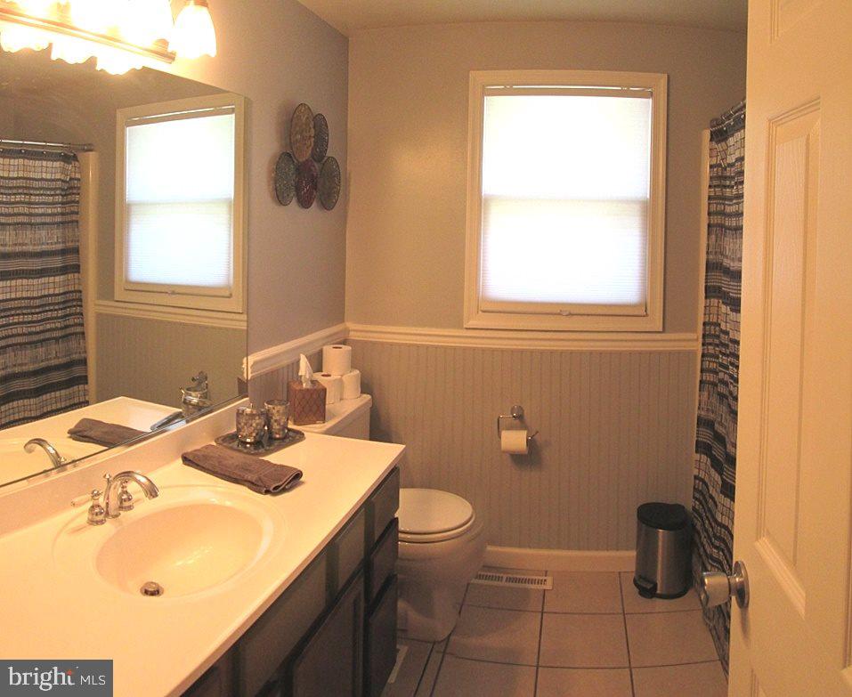 47 Colonial Court Hanover, PA 17331 - Photo 7 of 13 Gallery Image 7
