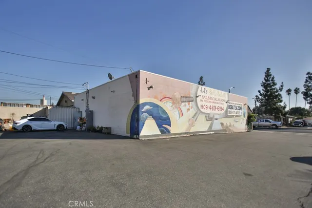 $999,500 | 961 East Mission Boulevard, Pomona, CA 91766