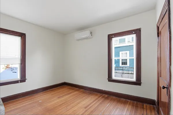 $2,000 | 341 Belmont Street, Unit 2, Fall River, MA 02720