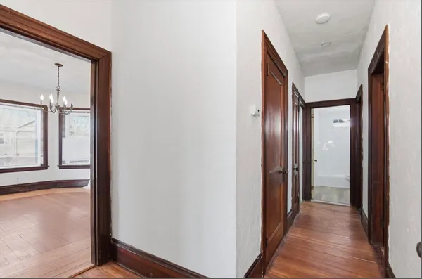 $2,000 | 341 Belmont Street, Unit 2, Fall River, MA 02720